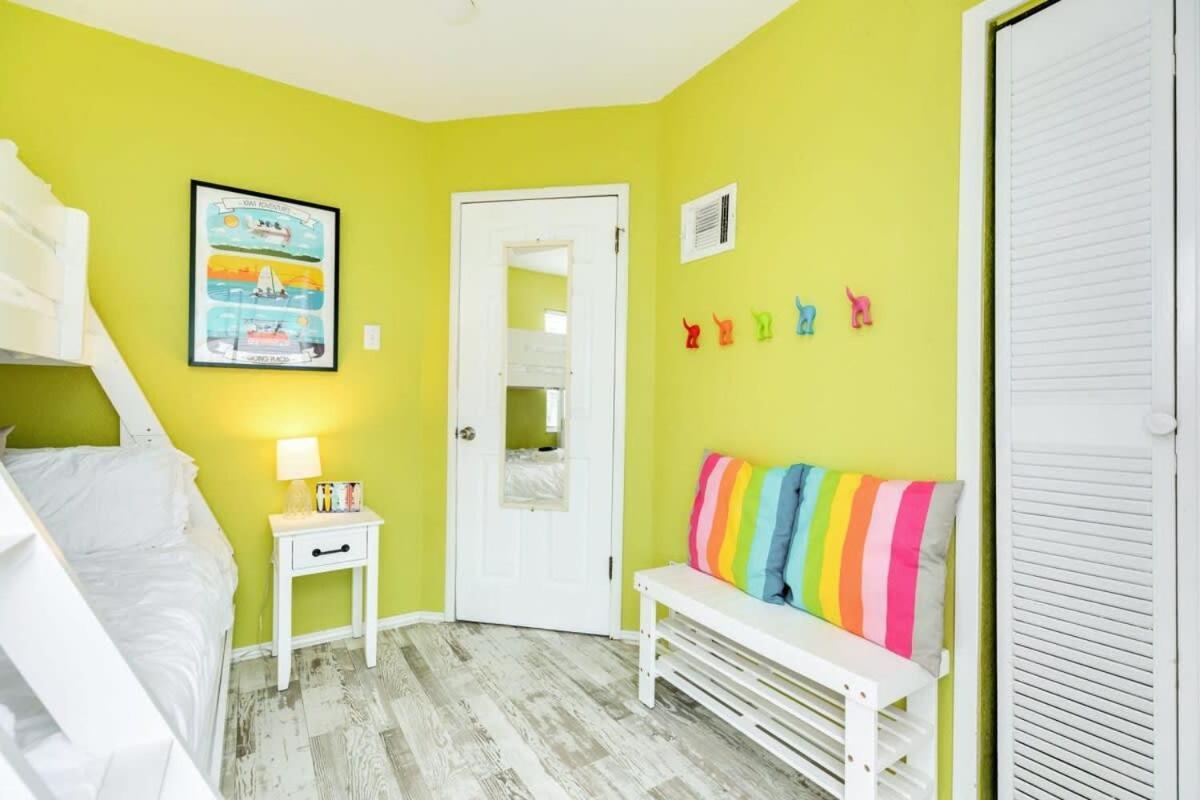 Fun In The Sun! Cozy Beach Pad, Gulf Views And Easy Access To The Sand! サーフサイド・ビーチ エクステリア 写真